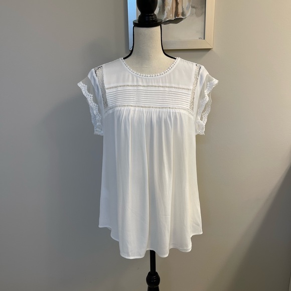Daniel Rainn Tops - Daniel Rainn Becky Lace Detail Blouse NWOT